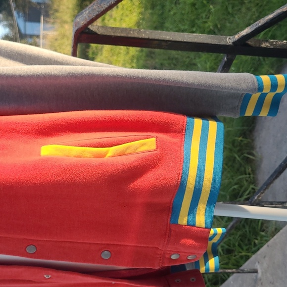 Jacket - Picture 3 of 7